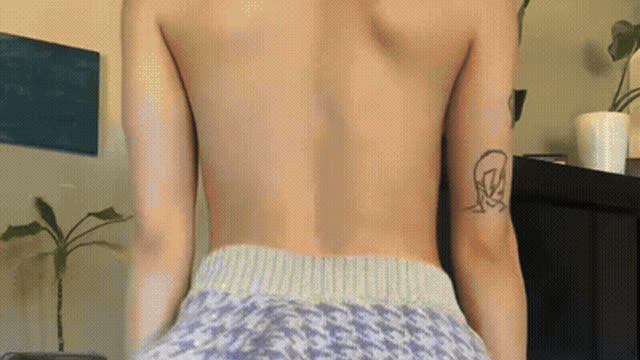Im going to show you how I fix my shoulders from this to this